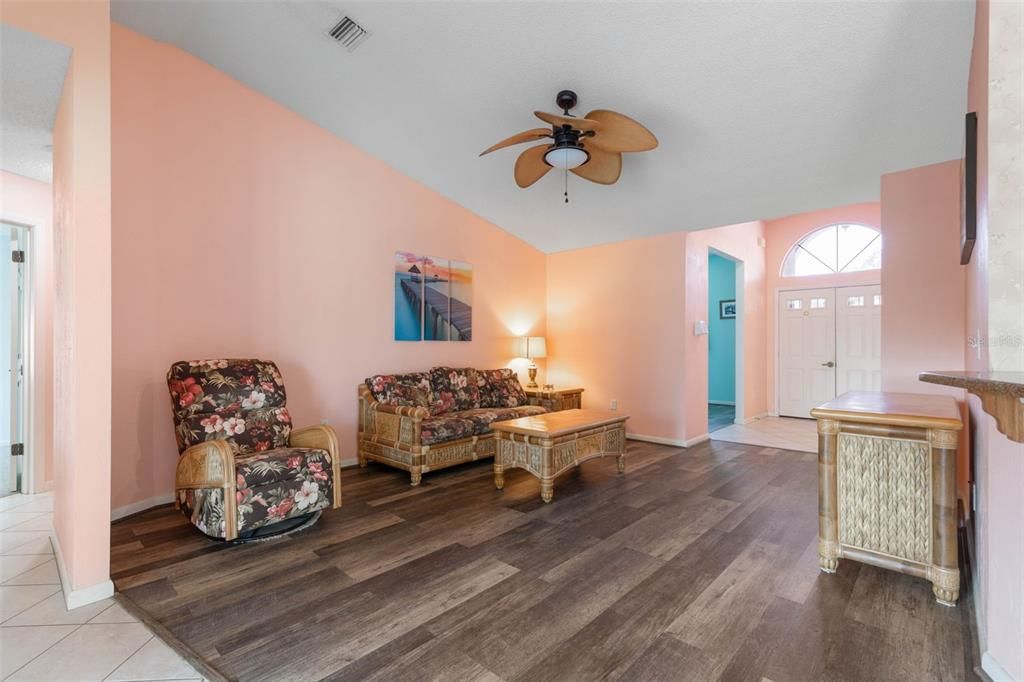 For Sale: $419,000 (3 beds, 2 baths, 1819 Square Feet)