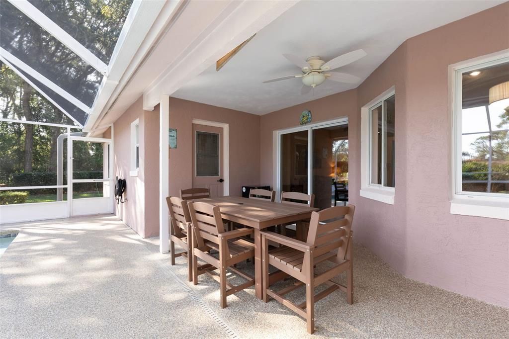 For Sale: $419,000 (3 beds, 2 baths, 1819 Square Feet)