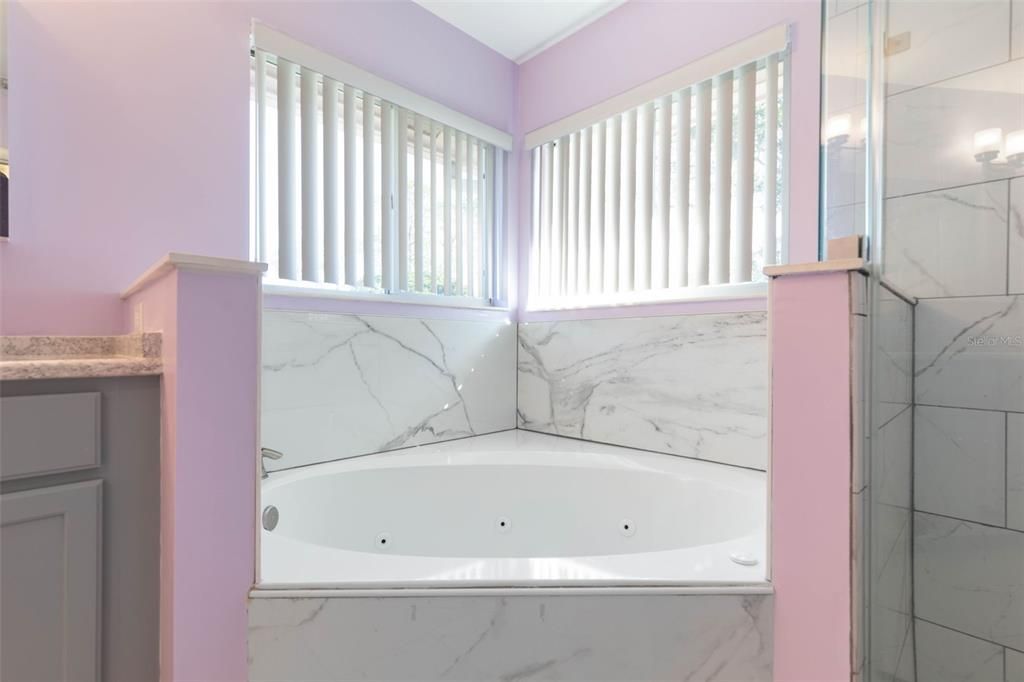 For Sale: $419,000 (3 beds, 2 baths, 1819 Square Feet)