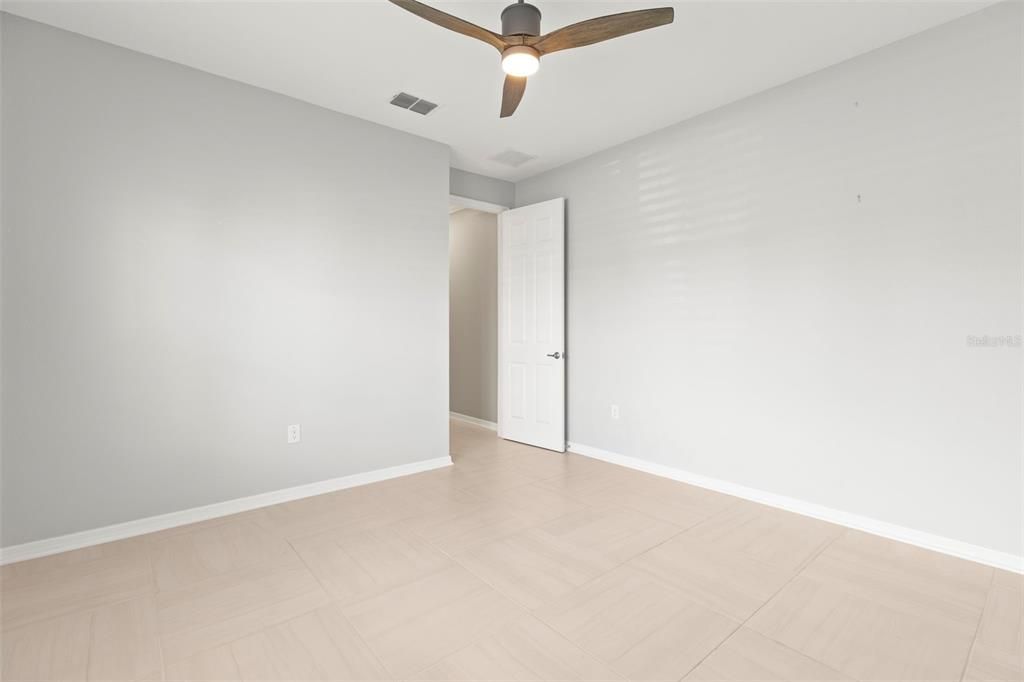 En Venta: $449,999 (3 camas, 3 baños, 2703 Pies cuadrados)