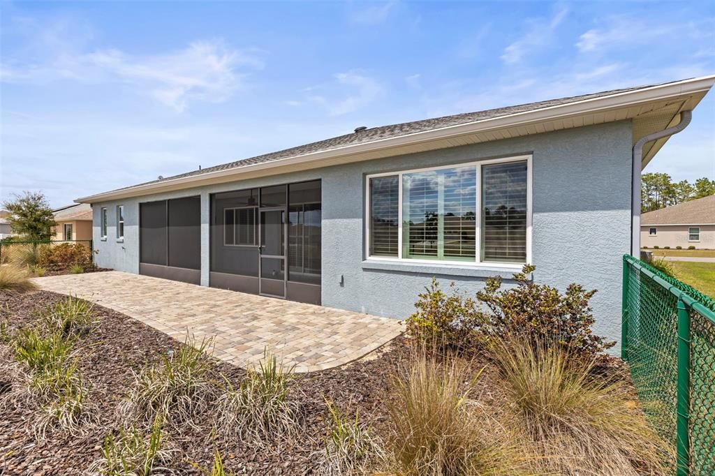 En Venta: $449,999 (3 camas, 3 baños, 2703 Pies cuadrados)