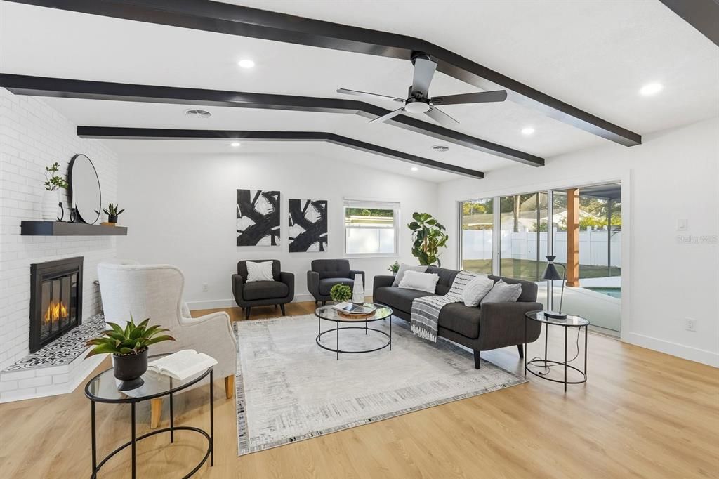 待售: $599,900 (3 贝兹, 2 浴室, 1727 平方英尺)