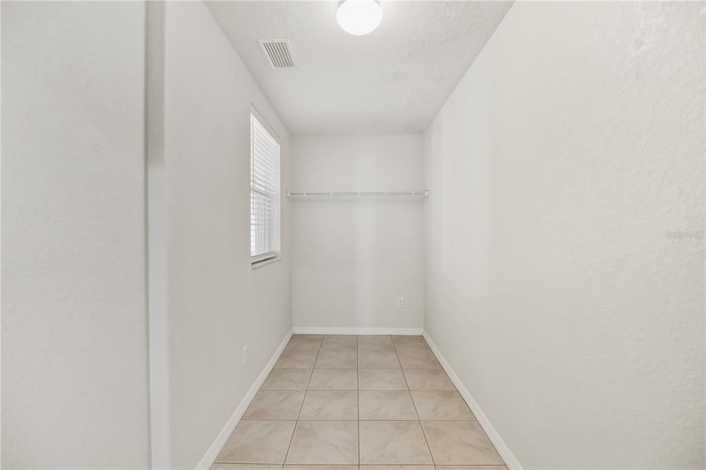 En Renta: $1,700 (2 camas, 2 baños, 1527 Pies cuadrados)