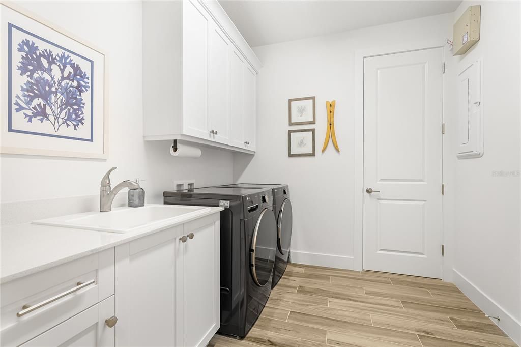 For Sale: $1,219,000 (4 beds, 2 baths, 2438 Square Feet)