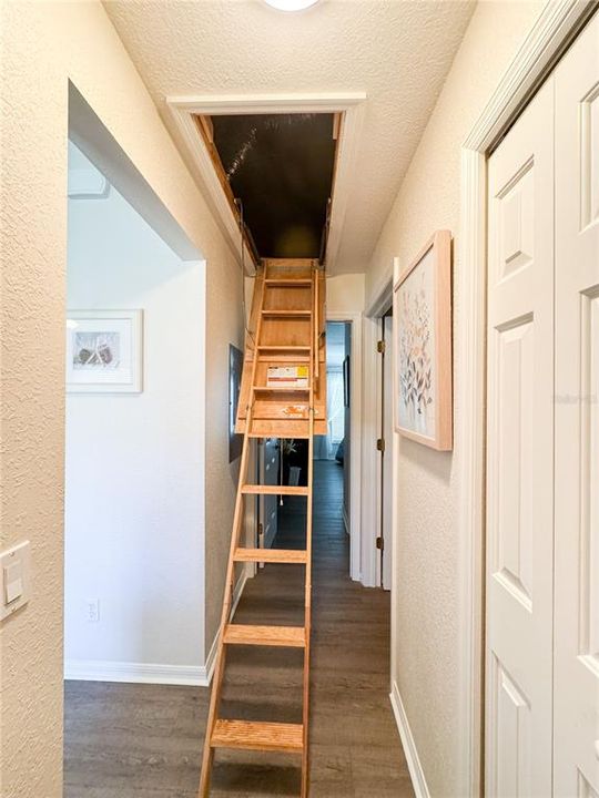 For Sale: $134,900 (2 beds, 2 baths, 874 Square Feet)