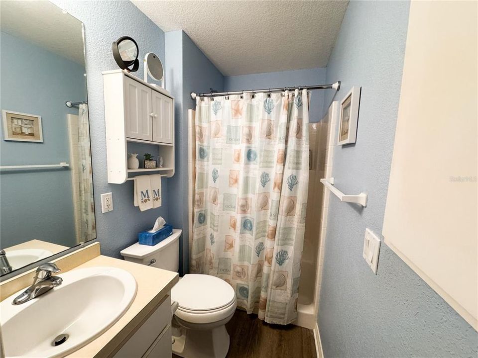 For Sale: $134,900 (2 beds, 2 baths, 874 Square Feet)