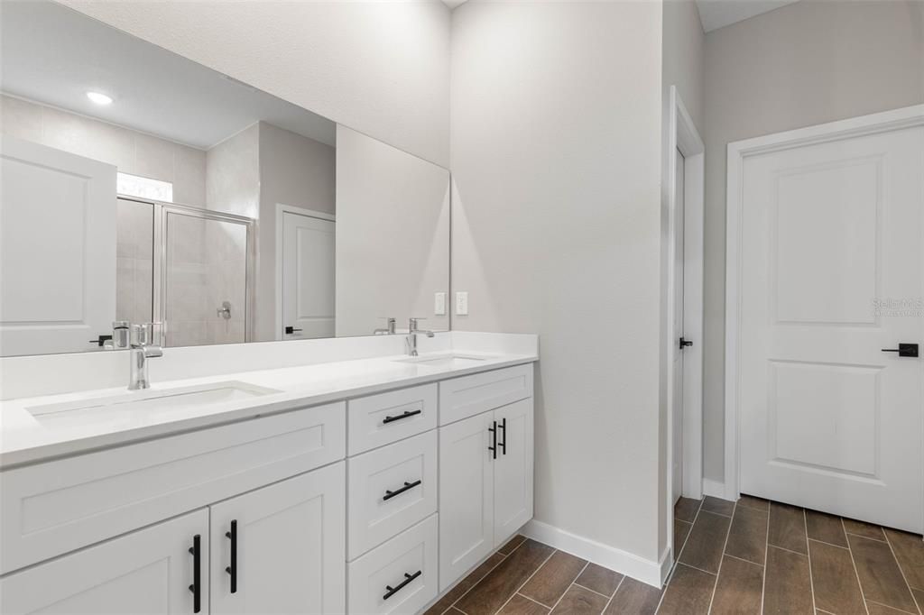 For Sale: $406,799 (4 beds, 2 baths, 1873 Square Feet)