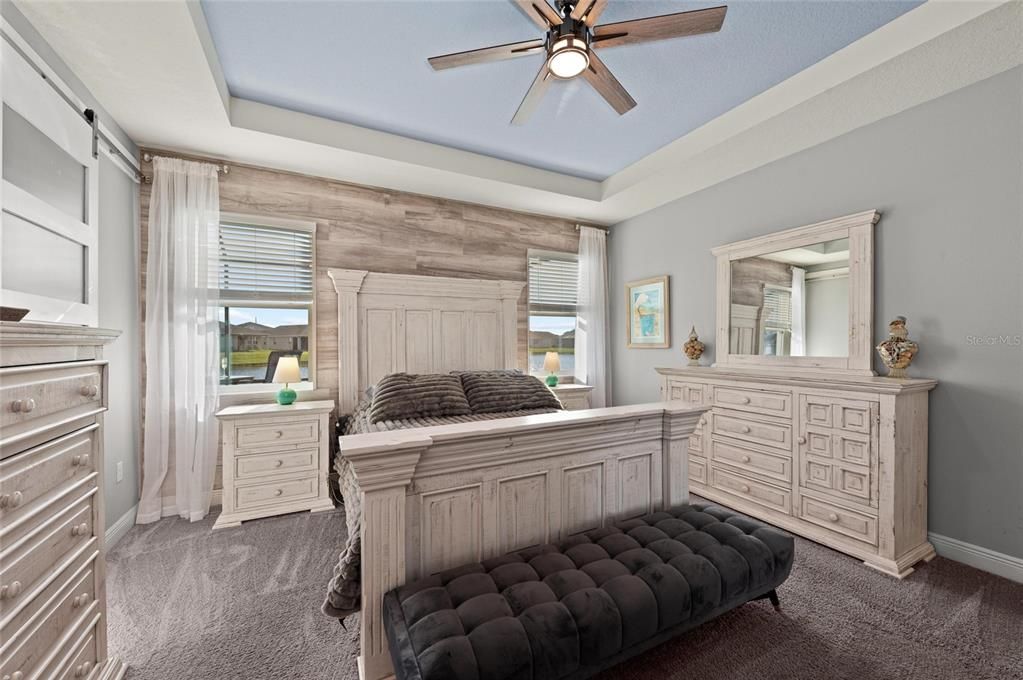 En Venta: $665,000 (4 camas, 3 baños, 2340 Pies cuadrados)