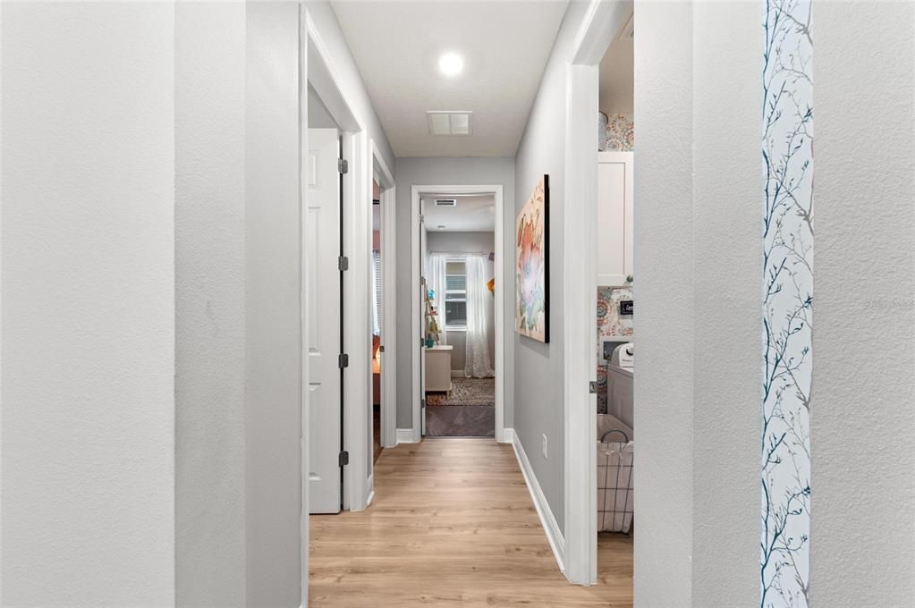 En Venta: $665,000 (4 camas, 3 baños, 2340 Pies cuadrados)