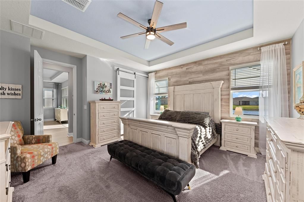 En Venta: $665,000 (4 camas, 3 baños, 2340 Pies cuadrados)