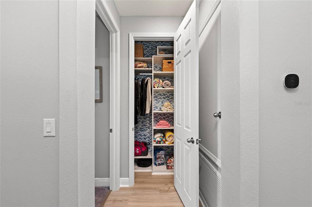 En Venta: $665,000 (4 camas, 3 baños, 2340 Pies cuadrados)