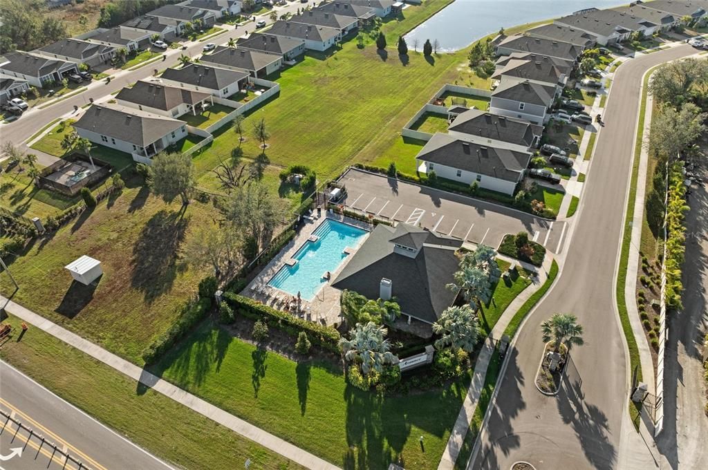 En Venta: $665,000 (4 camas, 3 baños, 2340 Pies cuadrados)