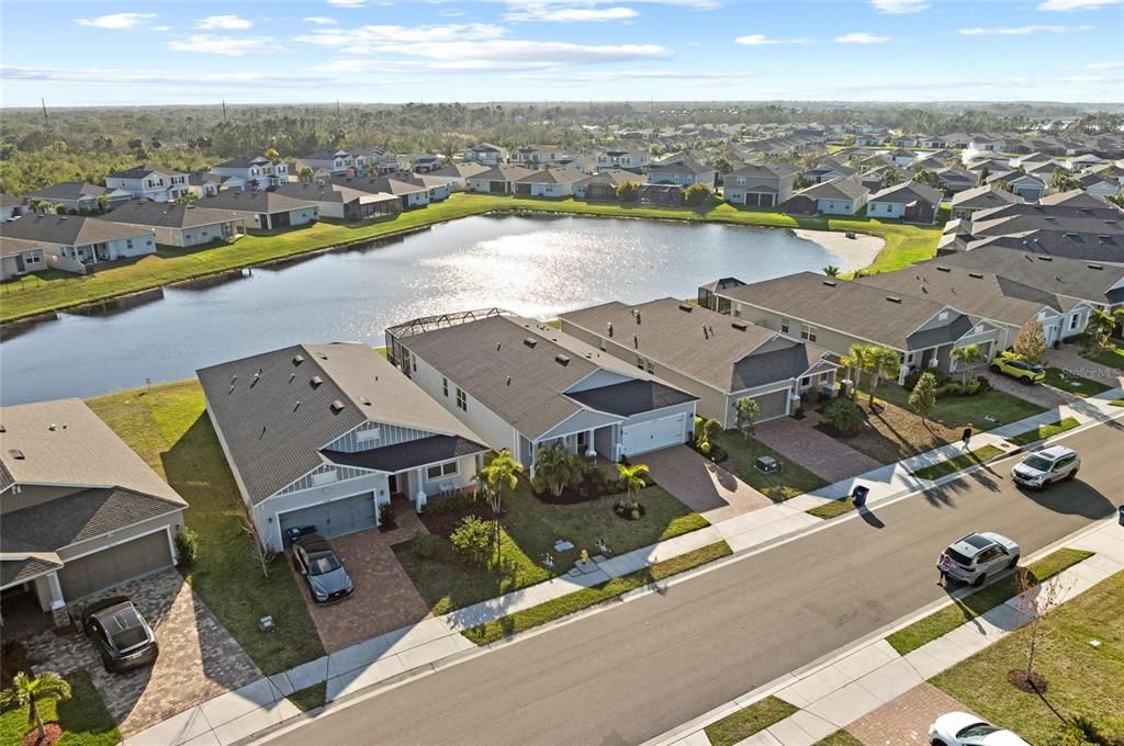 En Venta: $665,000 (4 camas, 3 baños, 2340 Pies cuadrados)