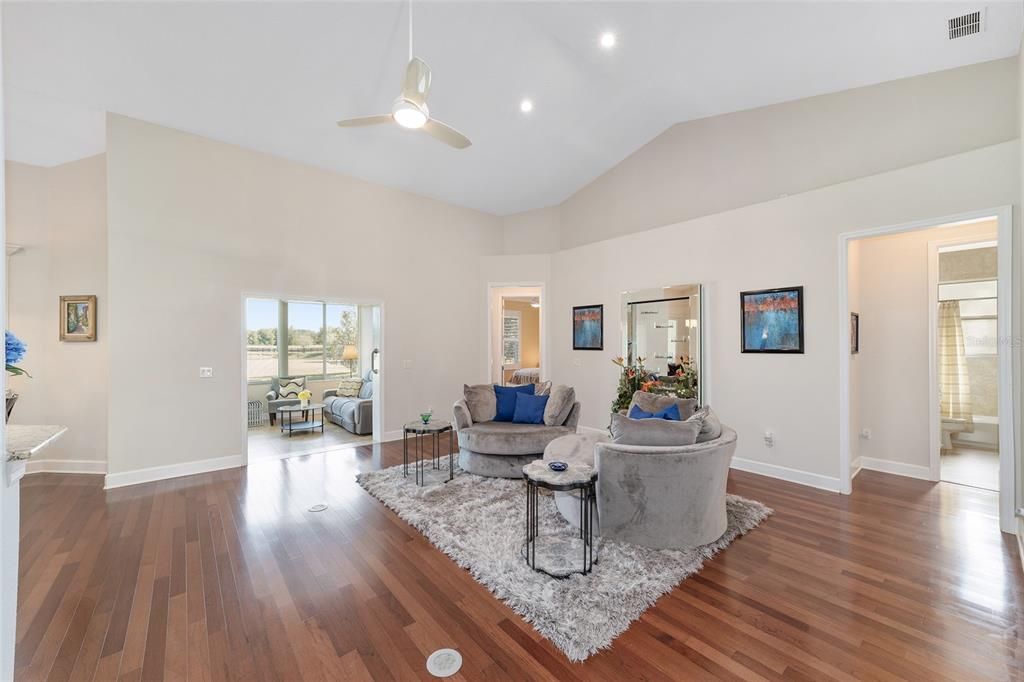 待售: $499,500 (4 贝兹, 3 浴室, 2642 平方英尺)