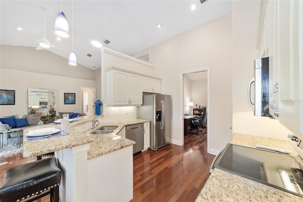 待售: $499,500 (4 贝兹, 3 浴室, 2642 平方英尺)