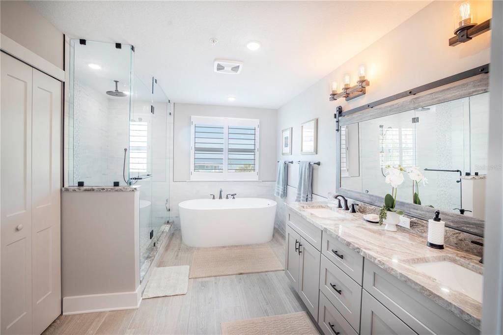 For Rent: $15,000 (4 beds, 2 baths, 2388 Square Feet)