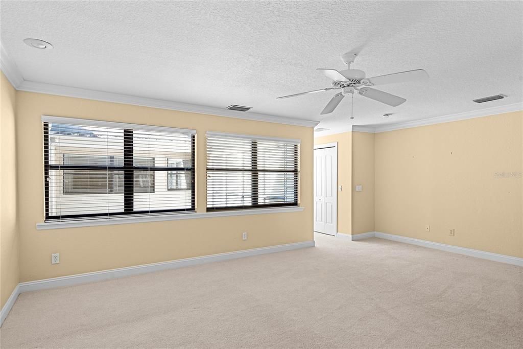 For Sale: $675,000 (3 beds, 3 baths, 2083 Square Feet)