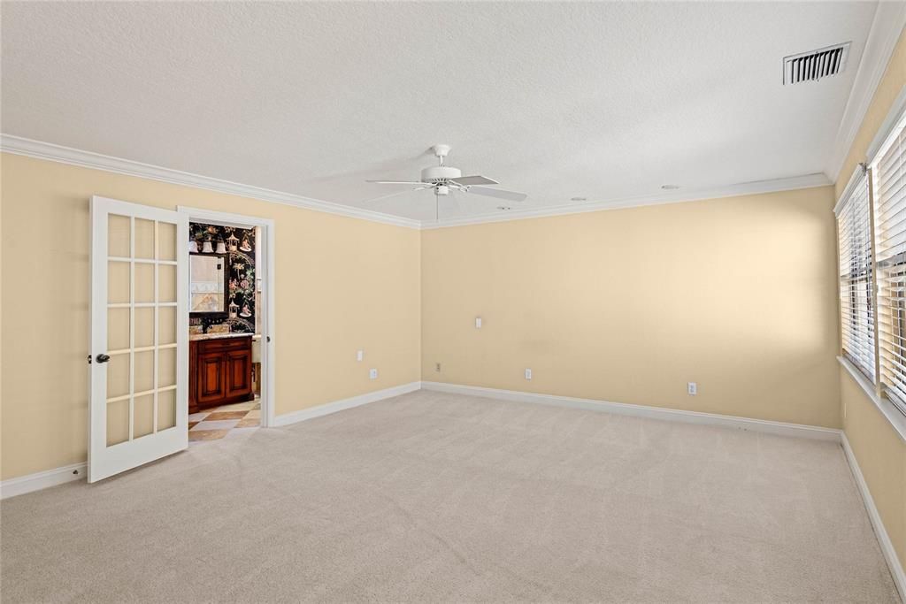 For Sale: $675,000 (3 beds, 3 baths, 2083 Square Feet)