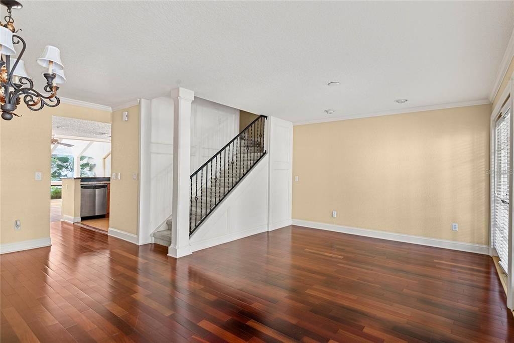 For Sale: $675,000 (3 beds, 3 baths, 2083 Square Feet)