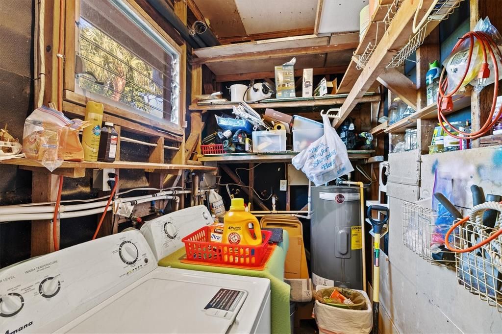 待售: $359,000 (3 贝兹, 1 浴室, 1040 平方英尺)