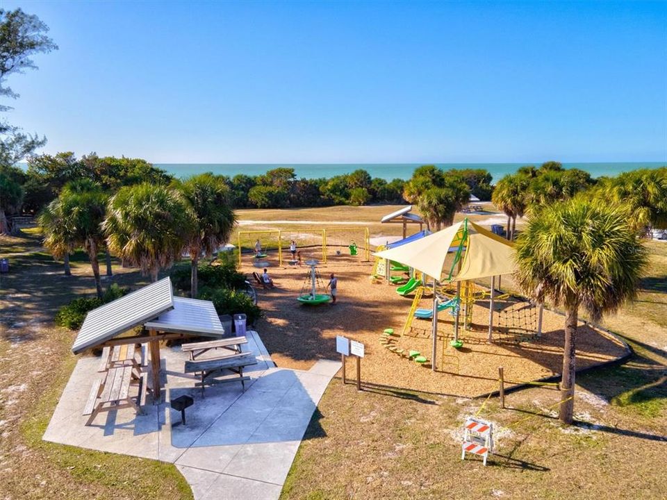 待售: $359,000 (3 贝兹, 1 浴室, 1040 平方英尺)