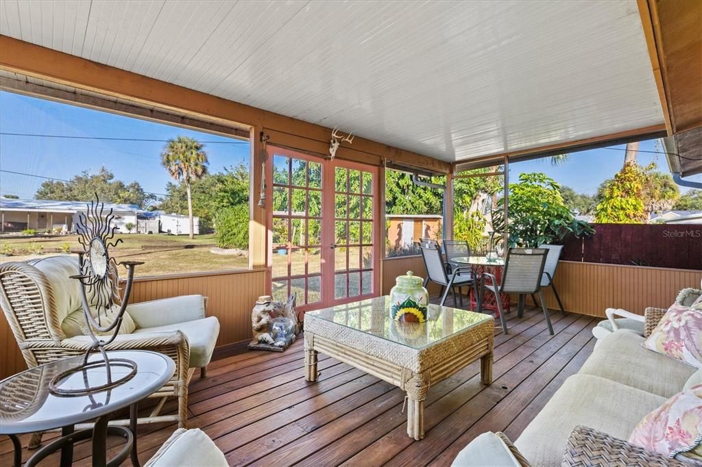 待售: $359,000 (3 贝兹, 1 浴室, 1040 平方英尺)