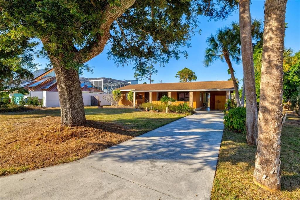 待售: $359,000 (3 贝兹, 1 浴室, 1040 平方英尺)