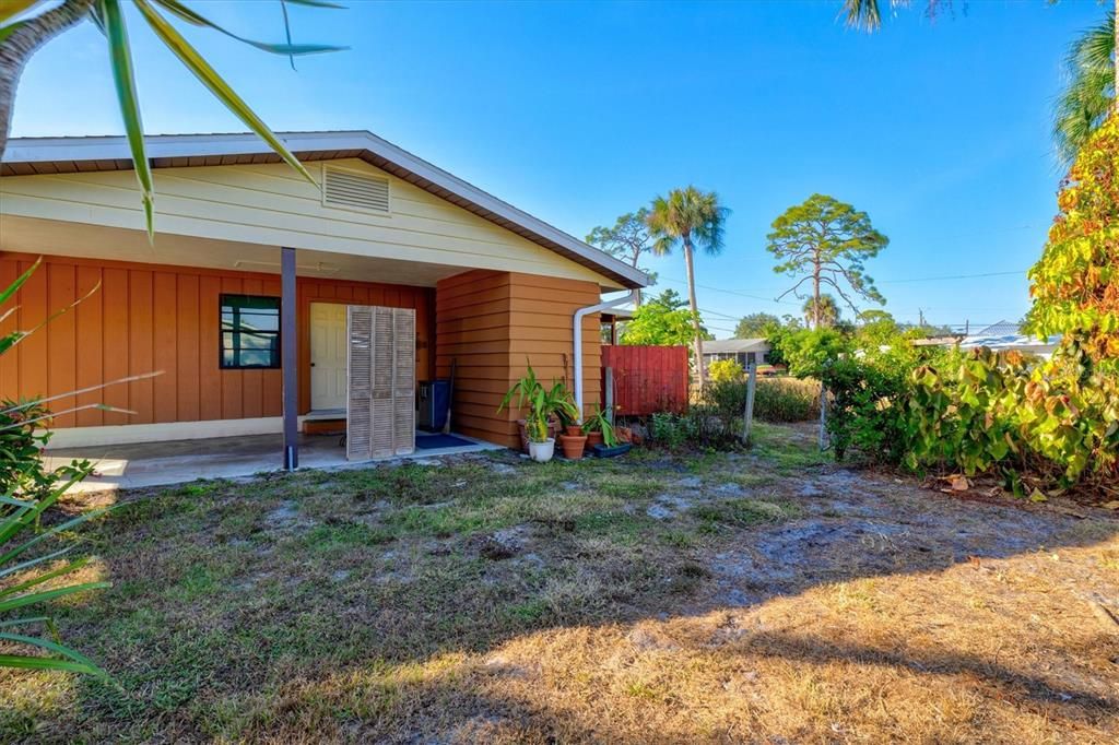 待售: $359,000 (3 贝兹, 1 浴室, 1040 平方英尺)