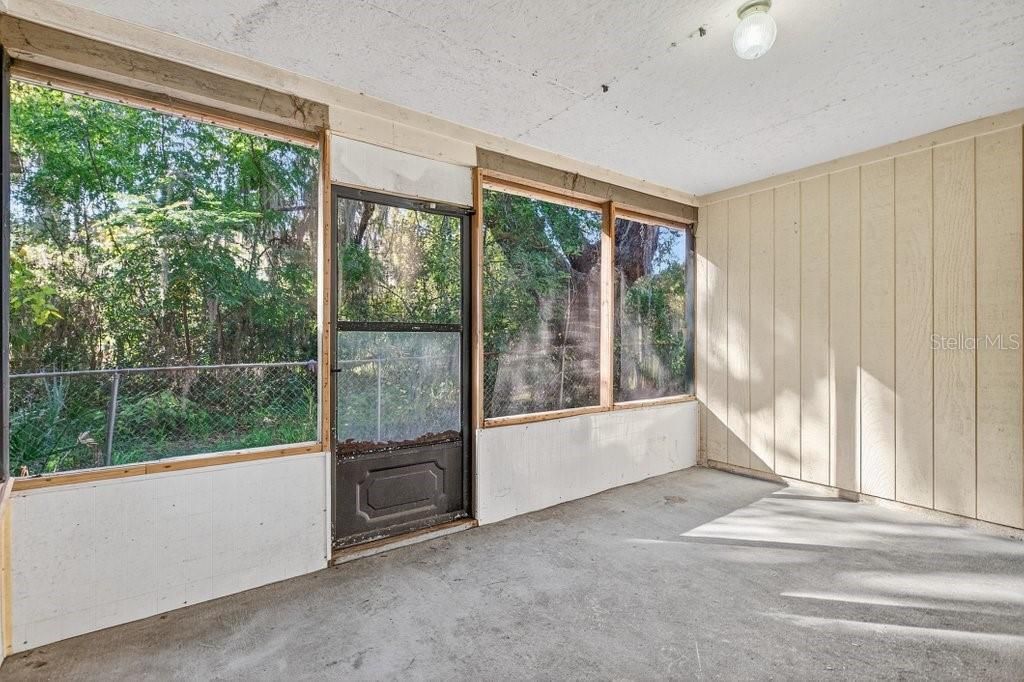 待售: $249,000 (2 贝兹, 2 浴室, 1185 平方英尺)