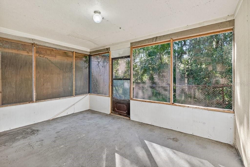 待售: $249,000 (2 贝兹, 2 浴室, 1185 平方英尺)