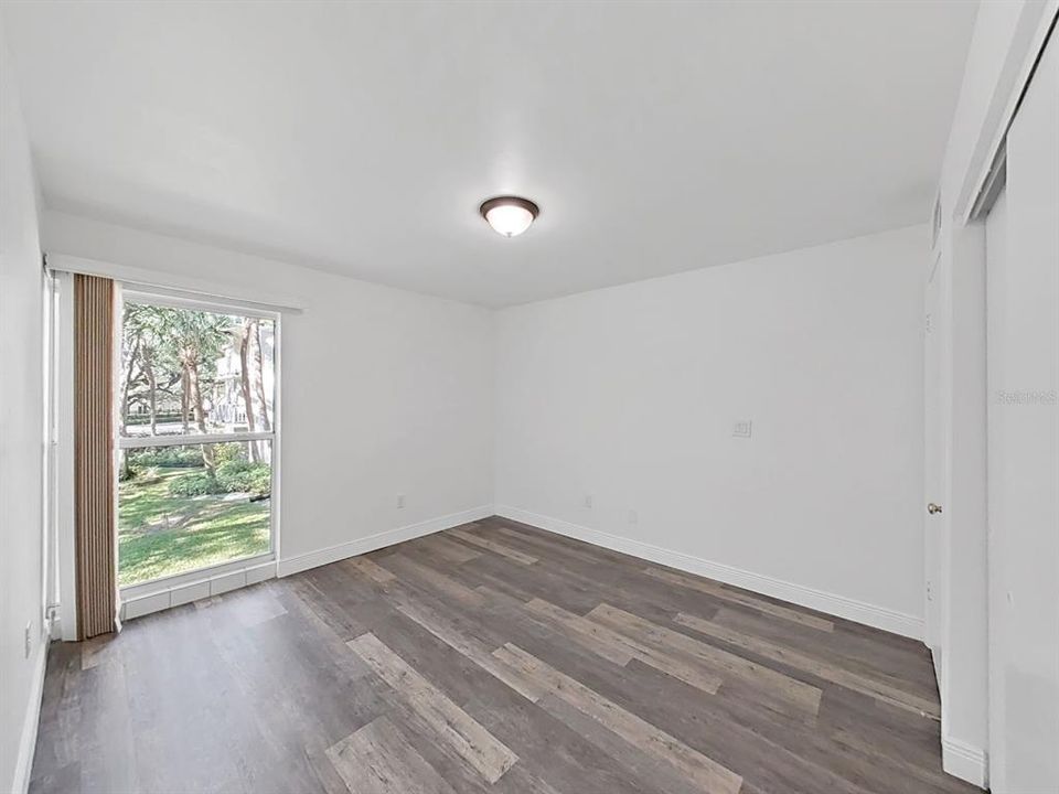 На продажу: $339,900 (2 спален, 2 ванн, 936 Квадратных фут)