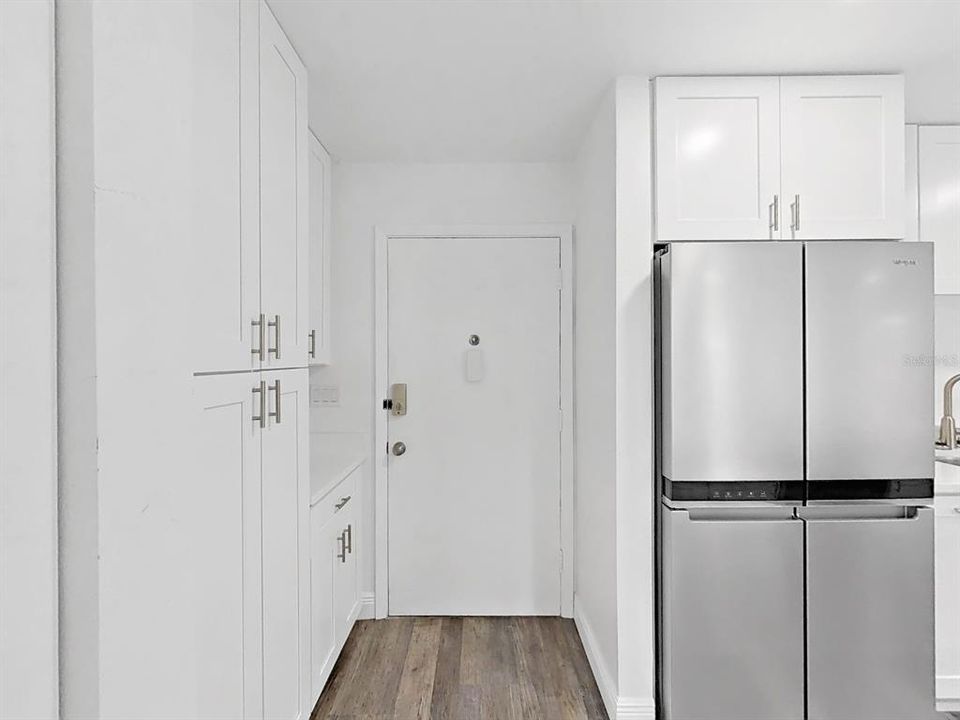 На продажу: $339,900 (2 спален, 2 ванн, 936 Квадратных фут)