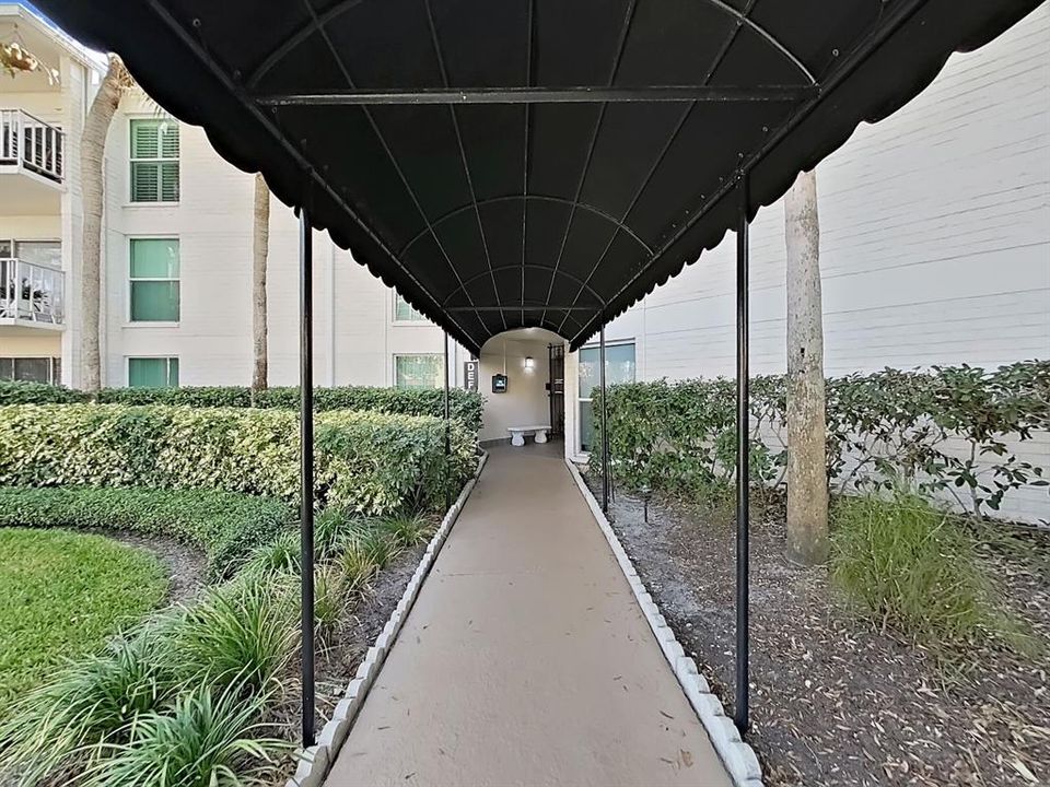 На продажу: $339,900 (2 спален, 2 ванн, 936 Квадратных фут)