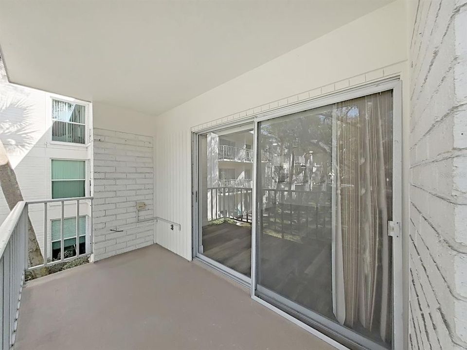 На продажу: $339,900 (2 спален, 2 ванн, 936 Квадратных фут)