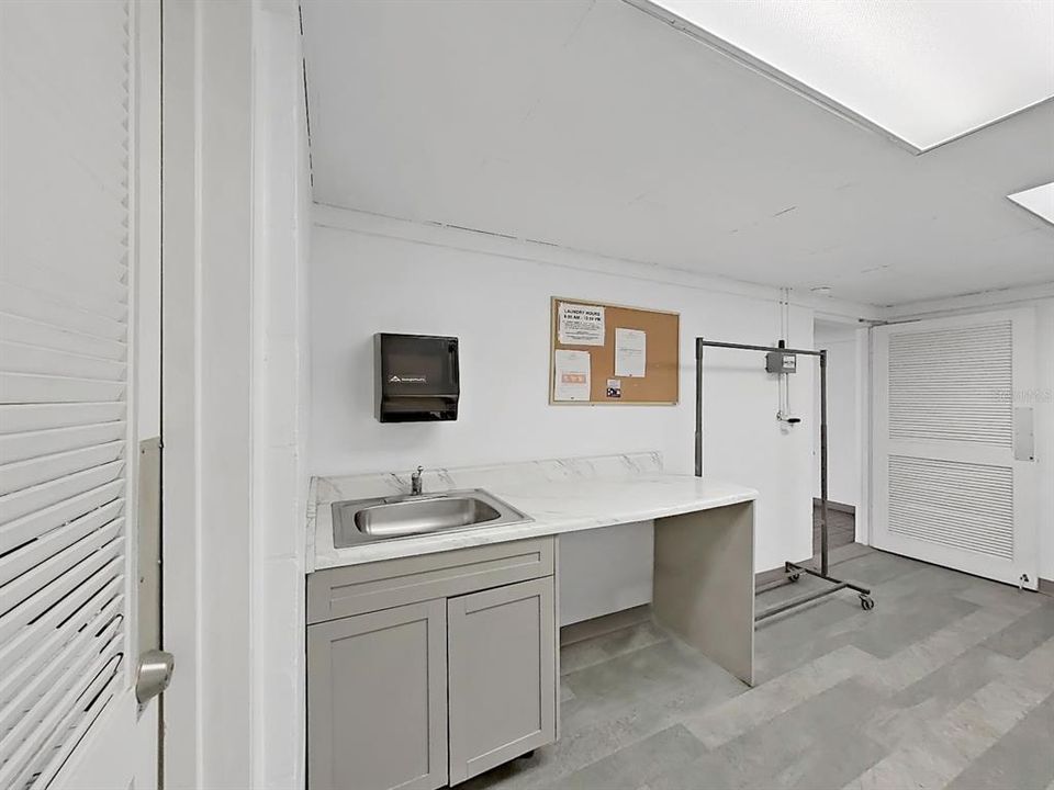 На продажу: $339,900 (2 спален, 2 ванн, 936 Квадратных фут)