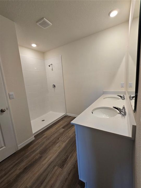 For Sale: $339,990 (3 beds, 2 baths, 1672 Square Feet)