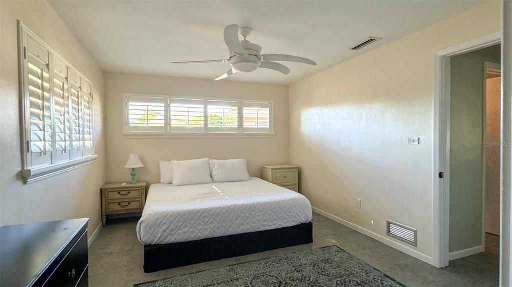 For Rent: $5,500 (3 beds, 2 baths, 2053 Square Feet)