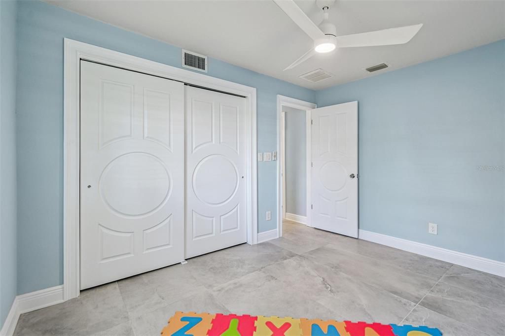 En Venta: $1,625,000 (4 camas, 3 baños, 3672 Pies cuadrados)