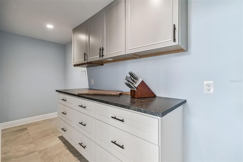 En Venta: $1,625,000 (4 camas, 3 baños, 3672 Pies cuadrados)