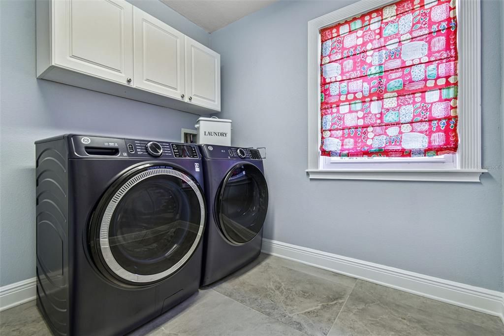 En Venta: $1,625,000 (4 camas, 3 baños, 3672 Pies cuadrados)