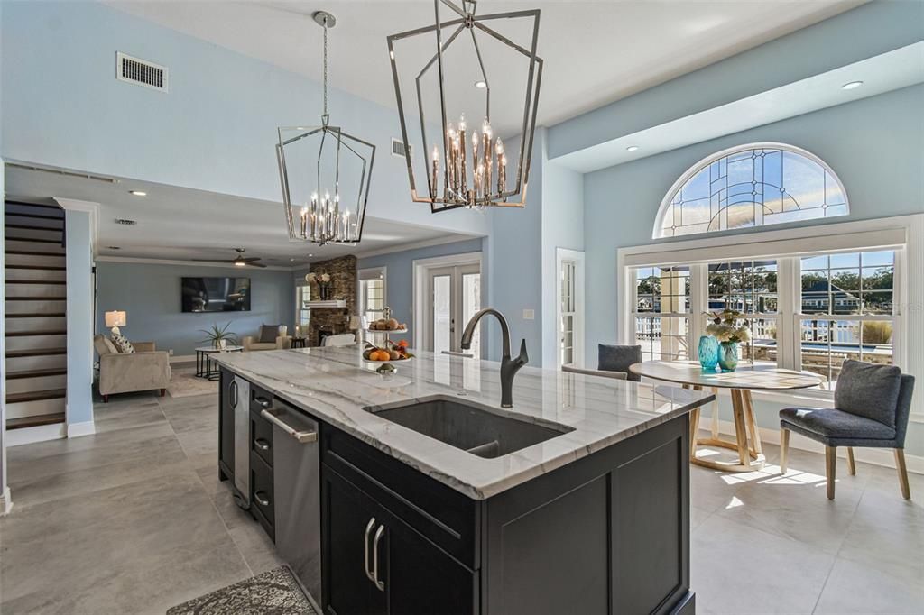 En Venta: $1,625,000 (4 camas, 3 baños, 3672 Pies cuadrados)