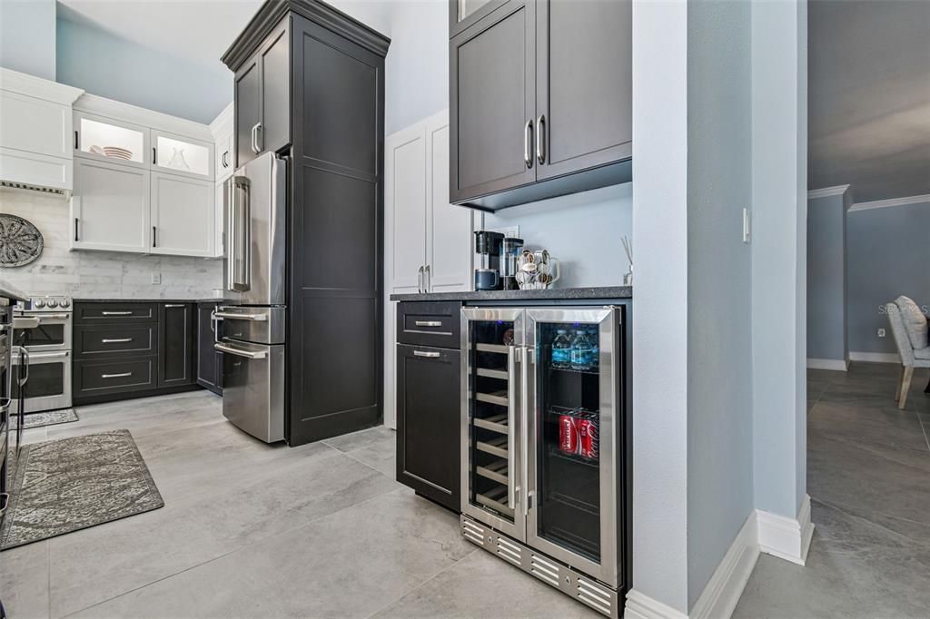 En Venta: $1,625,000 (4 camas, 3 baños, 3672 Pies cuadrados)