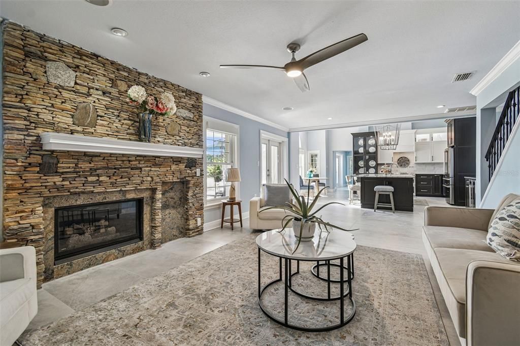 En Venta: $1,625,000 (4 camas, 3 baños, 3672 Pies cuadrados)