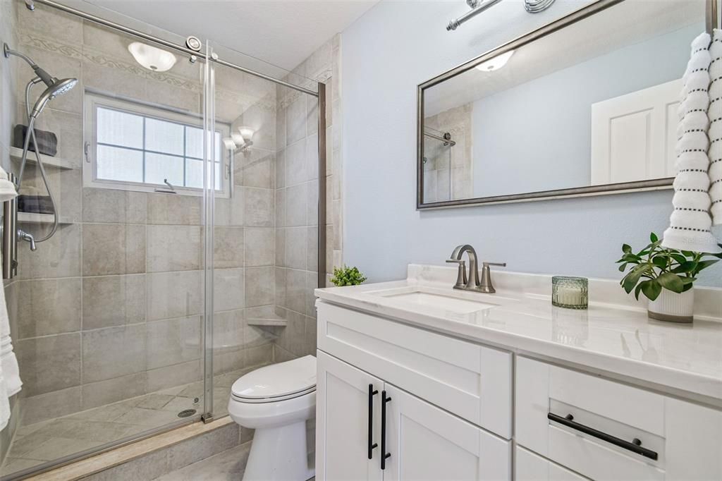 En Venta: $1,625,000 (4 camas, 3 baños, 3672 Pies cuadrados)