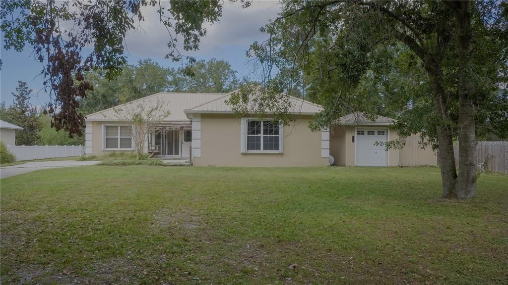 合同活跃: $364,900 (3 贝兹, 2 浴室, 1350 平方英尺)