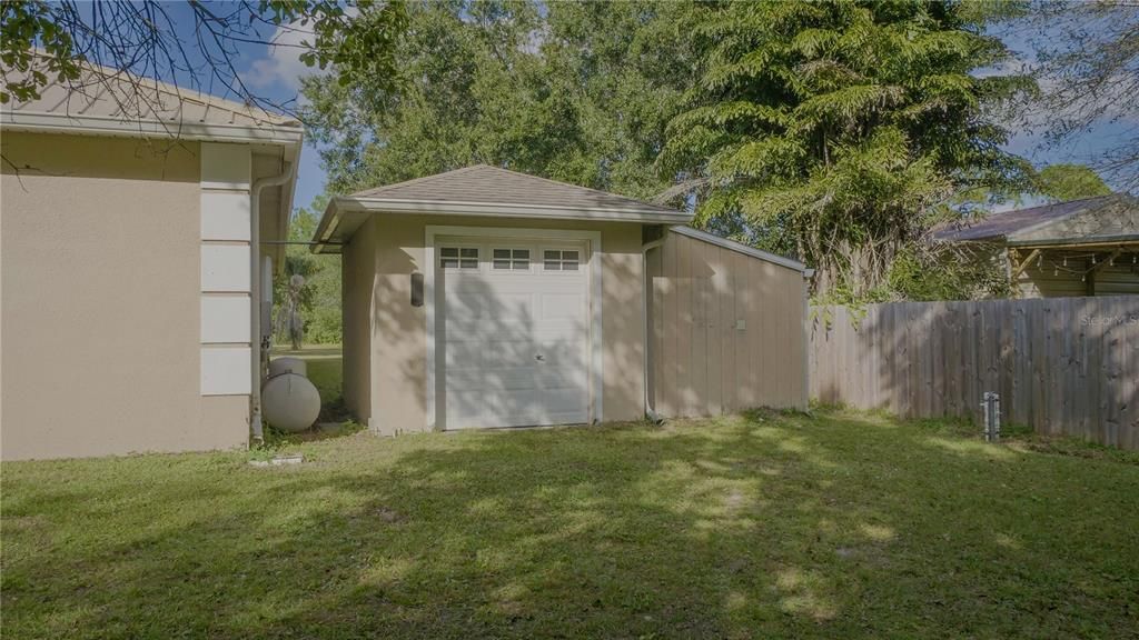 合同活跃: $364,900 (3 贝兹, 2 浴室, 1350 平方英尺)