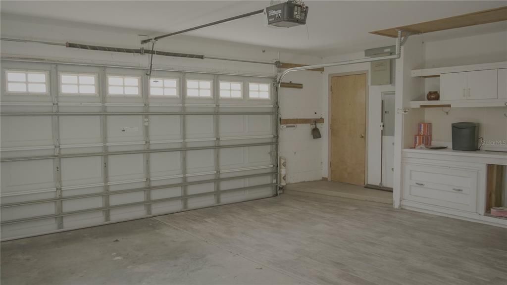 合同活跃: $364,900 (3 贝兹, 2 浴室, 1350 平方英尺)