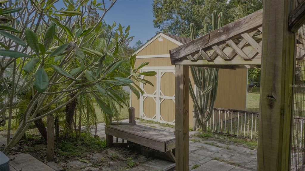 合同活跃: $364,900 (3 贝兹, 2 浴室, 1350 平方英尺)