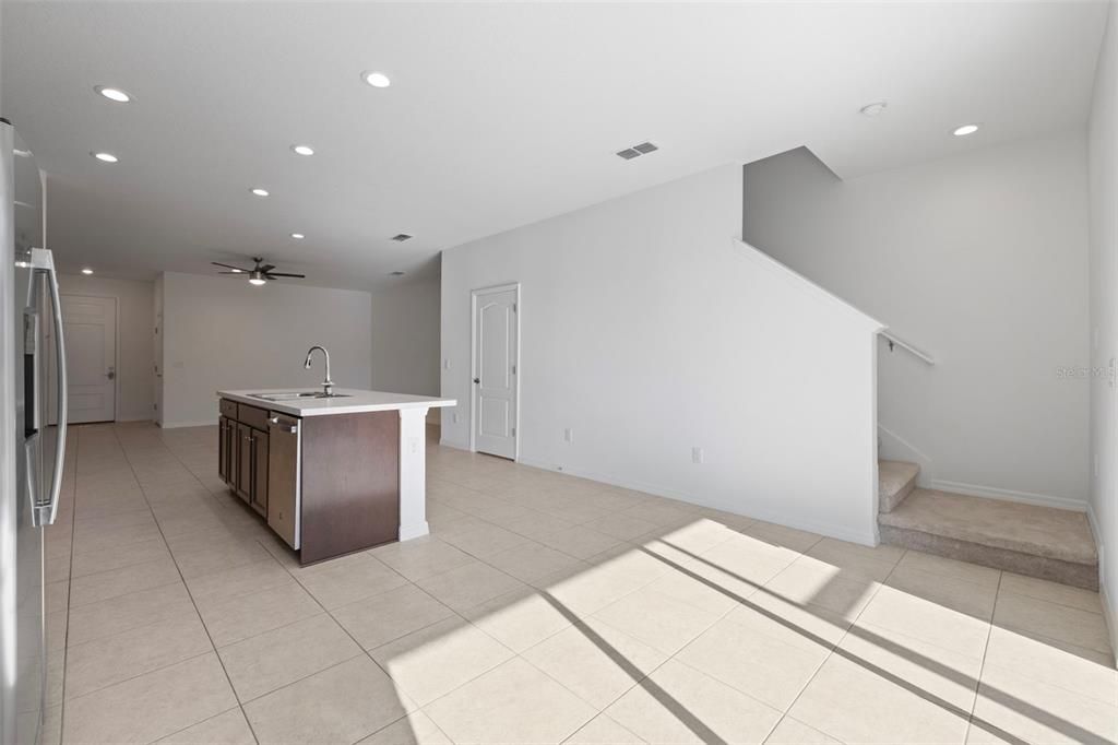 En Renta: $2,400 (3 camas, 2 baños, 1822 Pies cuadrados)