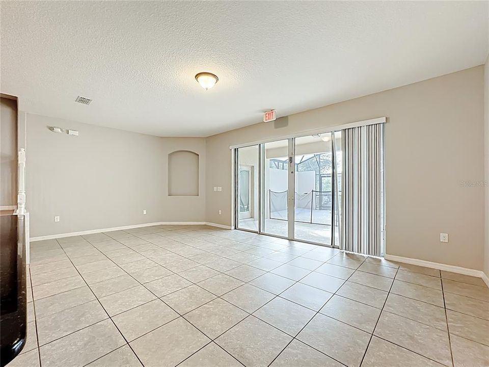 В аренду: $2,300 (4 спален, 3 ванн, 2184 Квадратных фут)